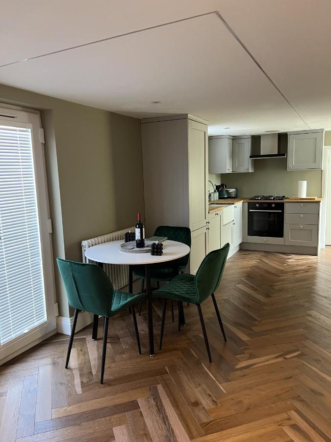 Super Deluxe Apartment 巴尔内特 外观 照片